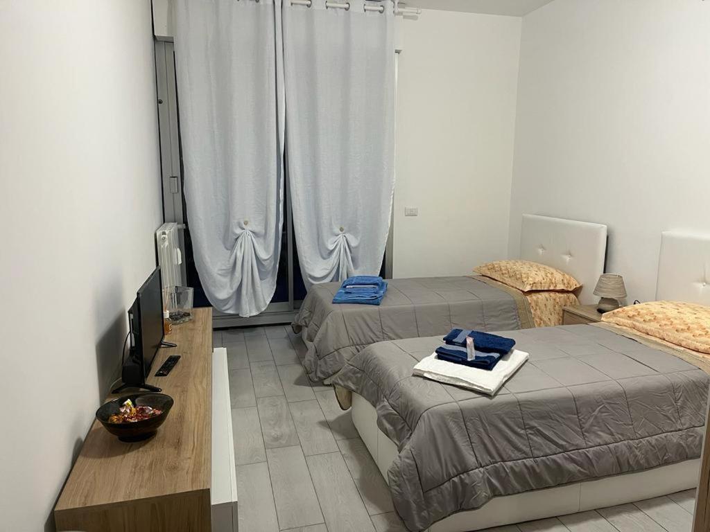 Einaudi Apartment Cologno Monzese Exterior foto